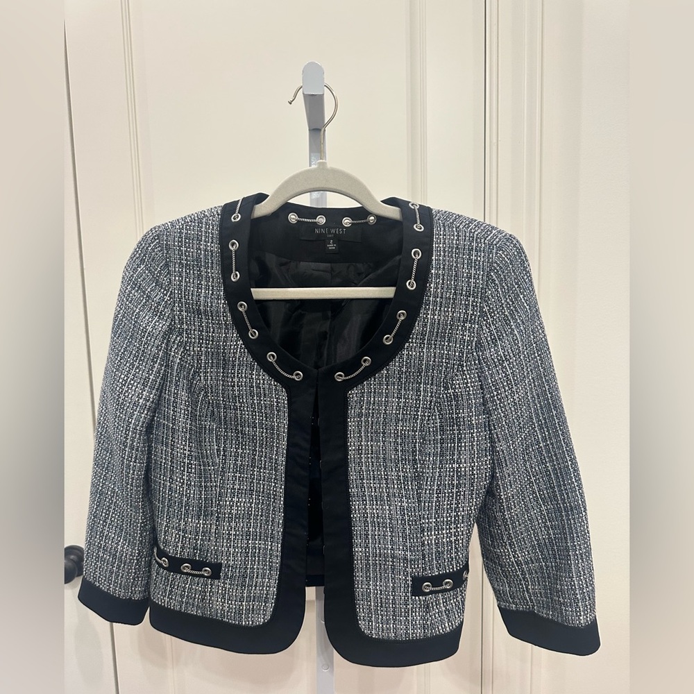 Women's Nine West Suit Jacket. Black and White. Size 2
